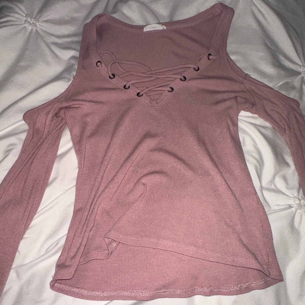 Full Tilt XS Rose Cold Shoulder